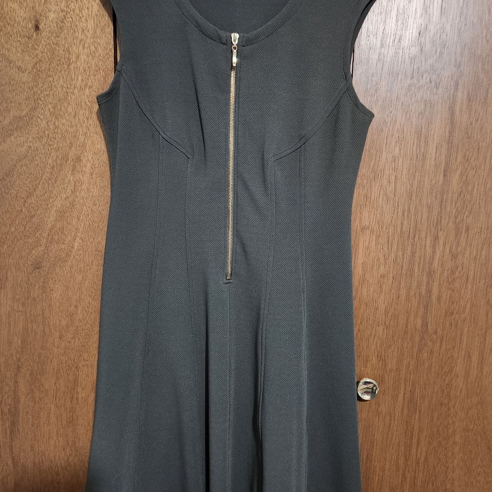 Sleeveless dress from Roz & Ali, size 12, green